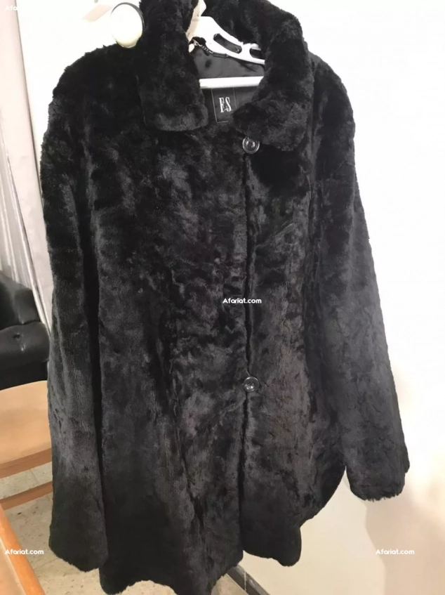 manteau fourrure noir