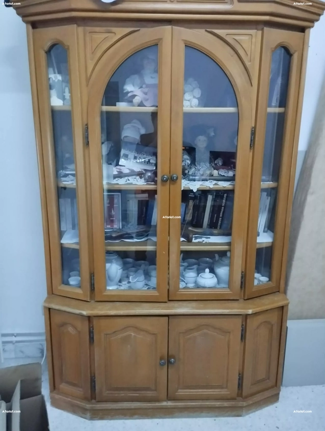 A vendre vaisselier en bois