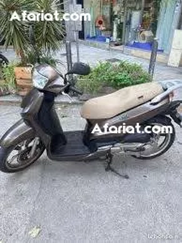 A vendre Peugeot tweet 49cc 4T