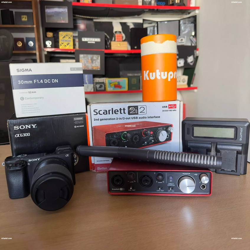 Kit Photography : Sony A6300 + Sigma 30mm F1.4 + Accessories