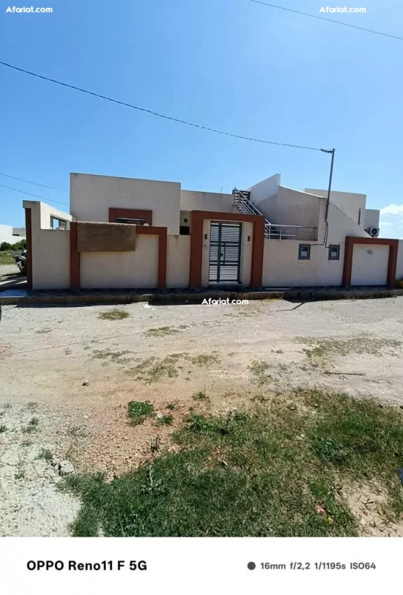 une belle villa à elhaouaria plage 5 min a pied