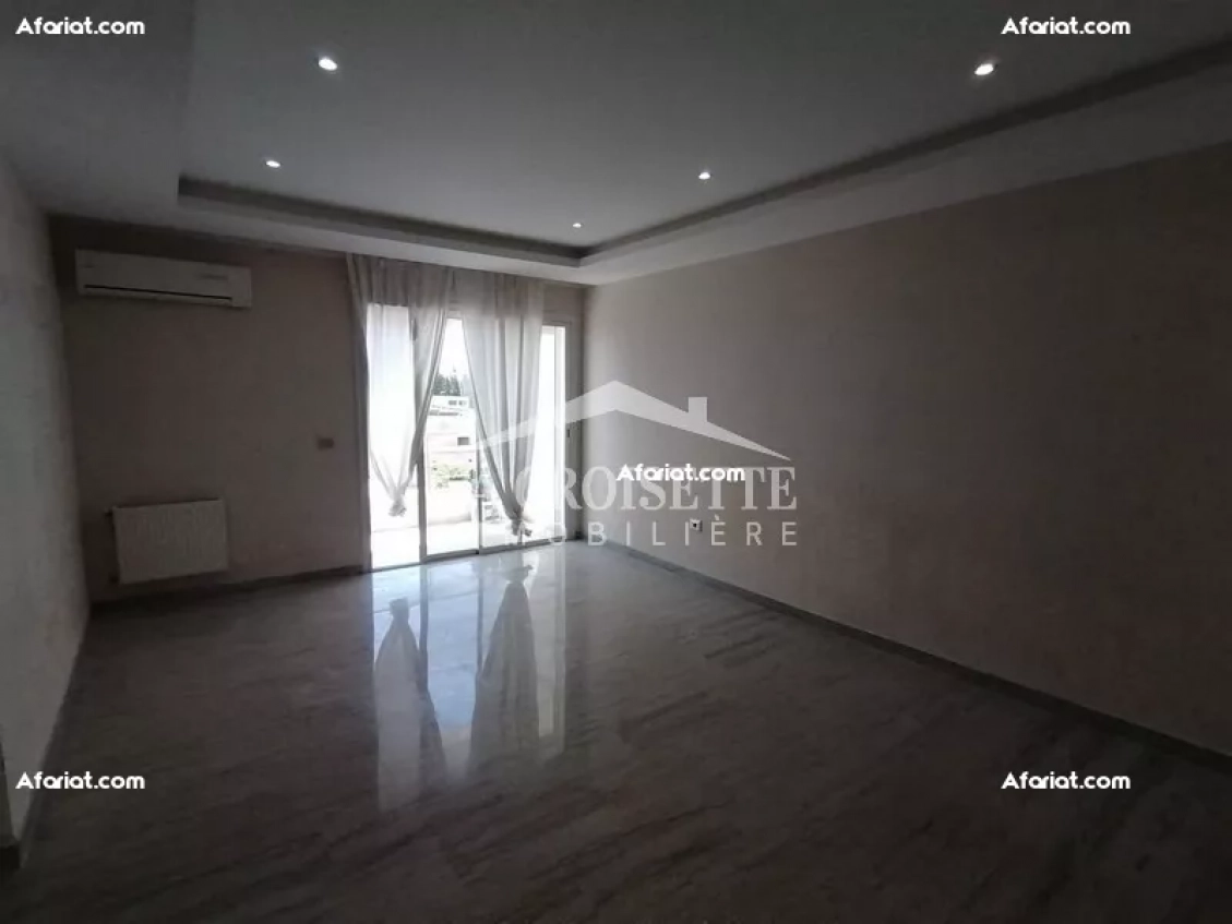 Appartement S+3 à La Soukra ZAV1683