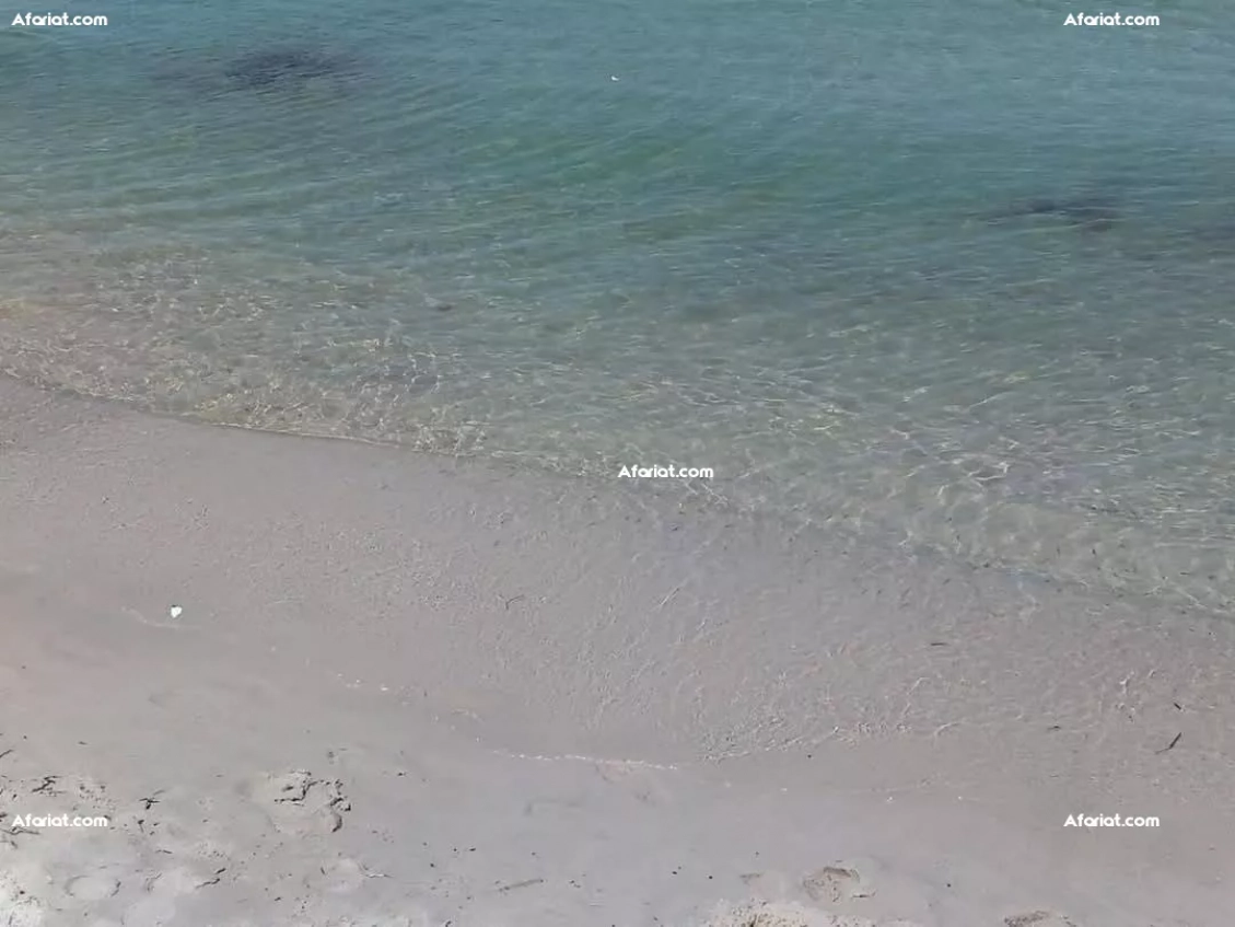 Terrain 400 m de la plage