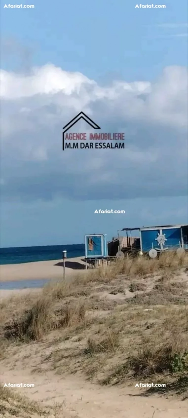 terrain deux ème position de la mer