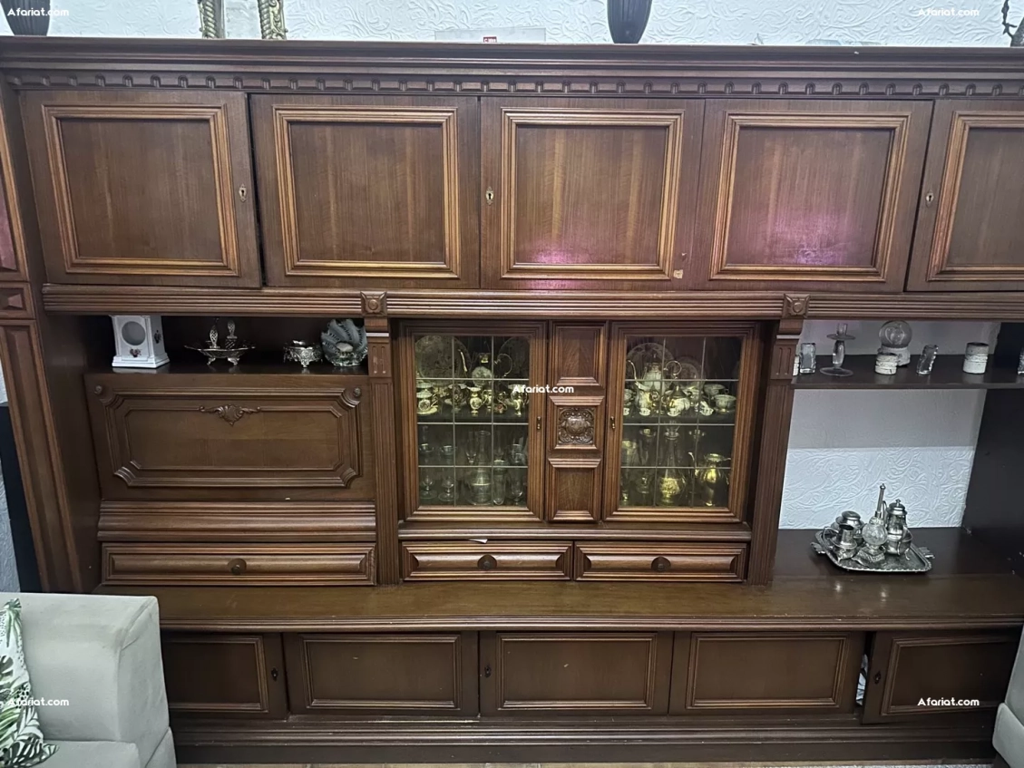 bibliothèque en bois vintage