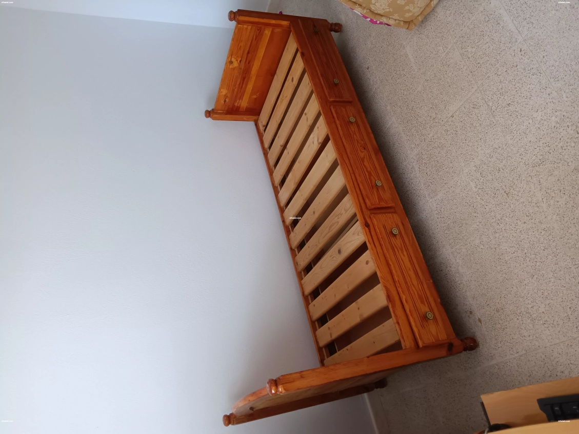 Lit une place avec matelas