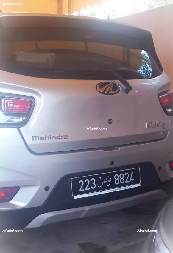 Mahindra KUV 100  K6