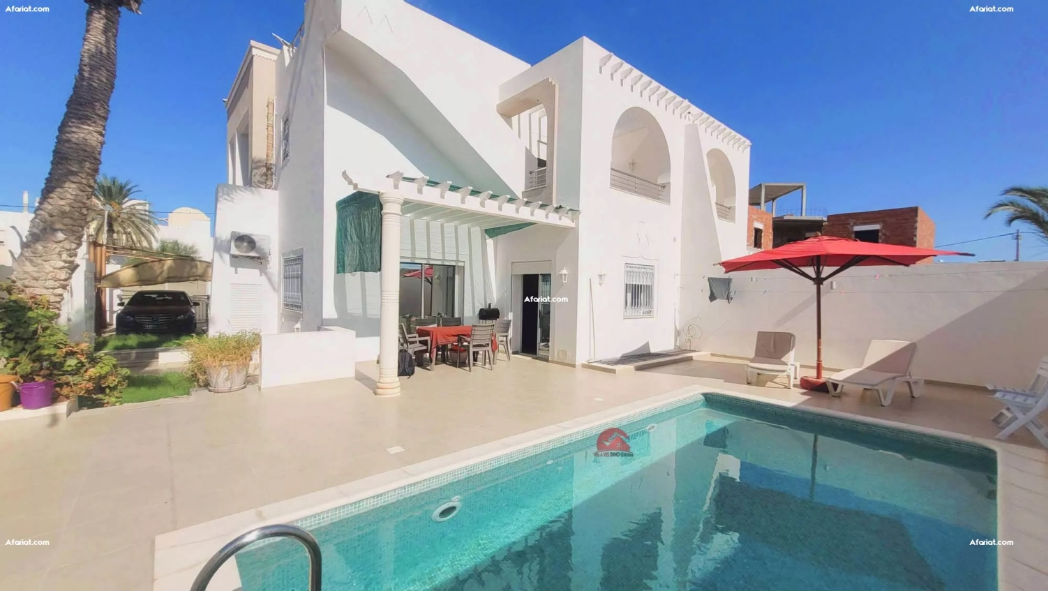 VILLA AVEC PISCINE À LA ZONE TOURISTIQUE DJERBA