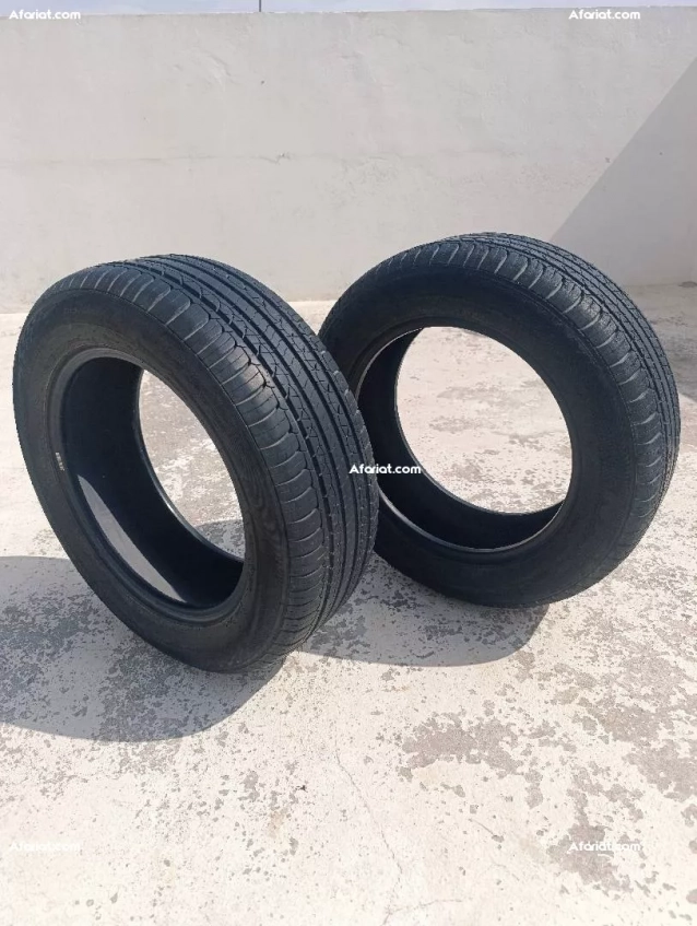 2 pneus Nexen 205/60R16  92H