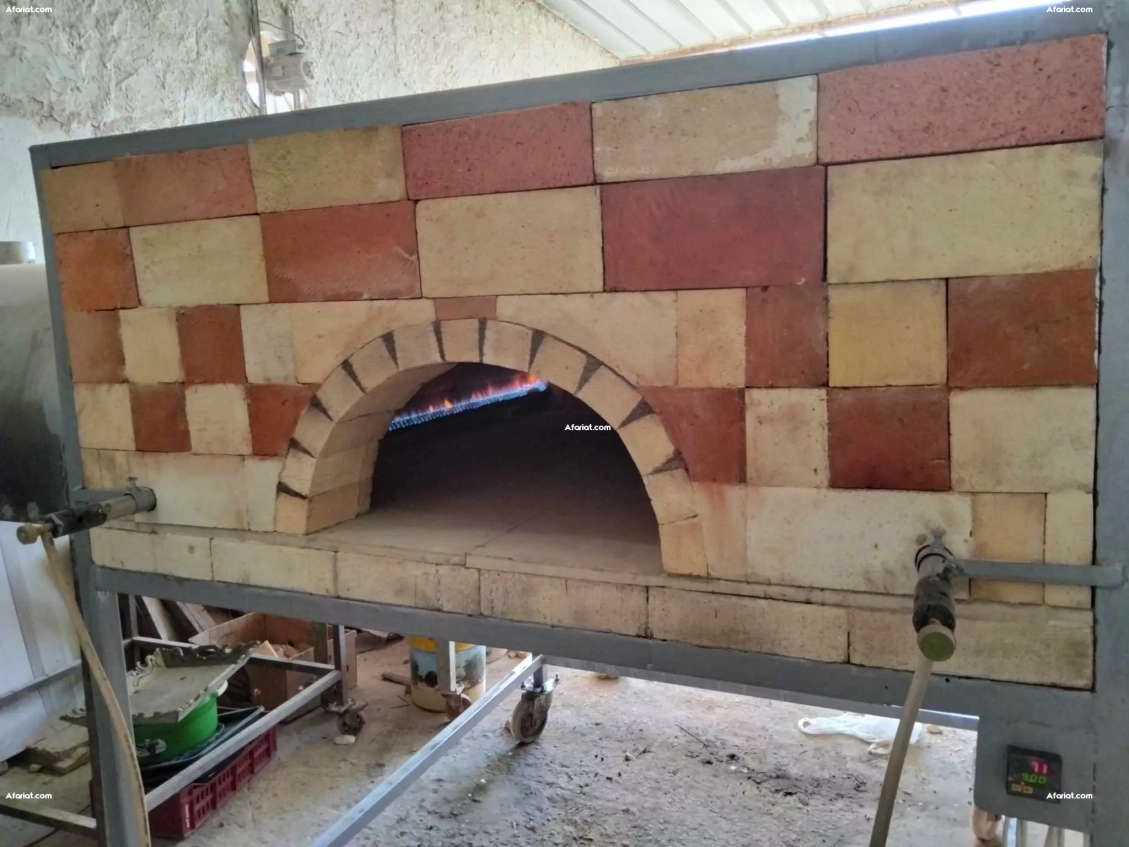 fabrication  de fours pizza a bois et a gaz Garantie 5 ans