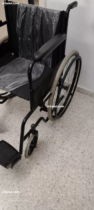 chaise roulante neuve jamais utilisée