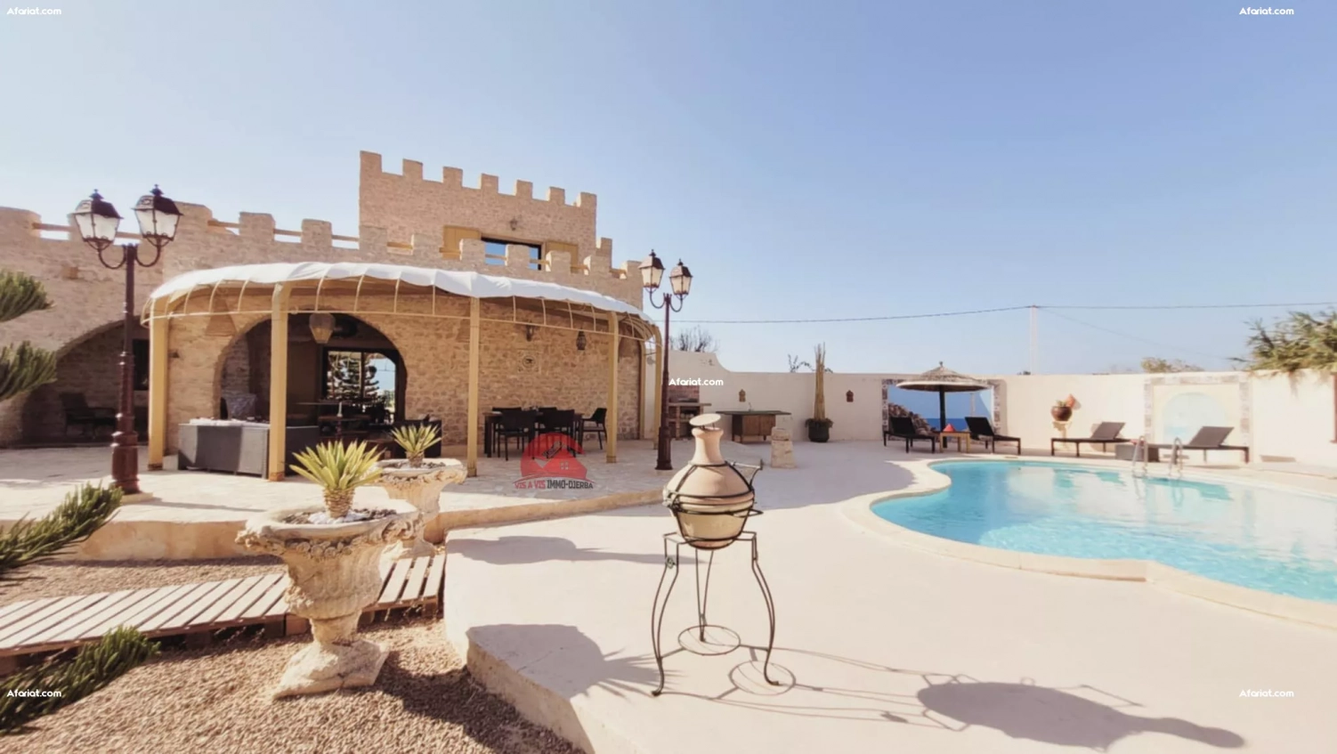 GRANDE PROPRIÉTÉ À INVESTIR À DJERBA MIDOUN