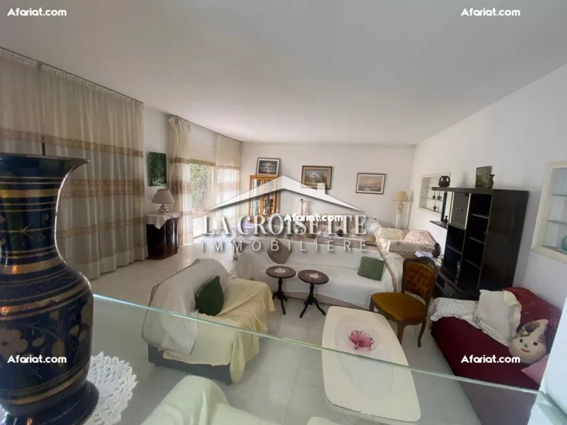 Villa S+4 avec piscine à La Marsa MVV0284