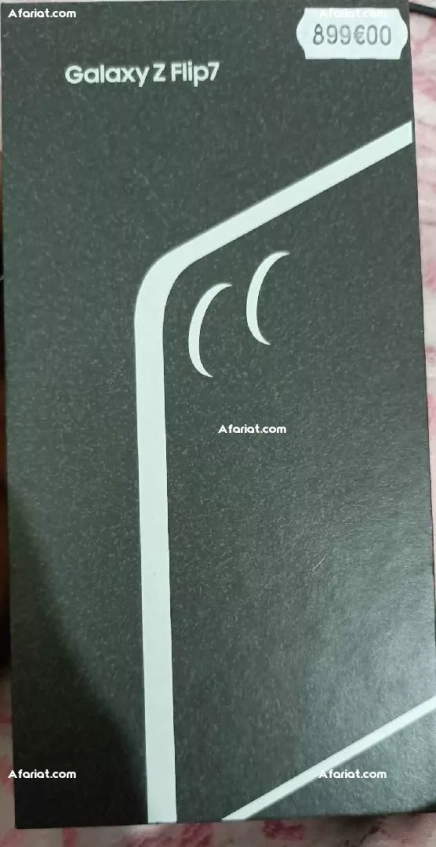galaxy flip 7 cacheté