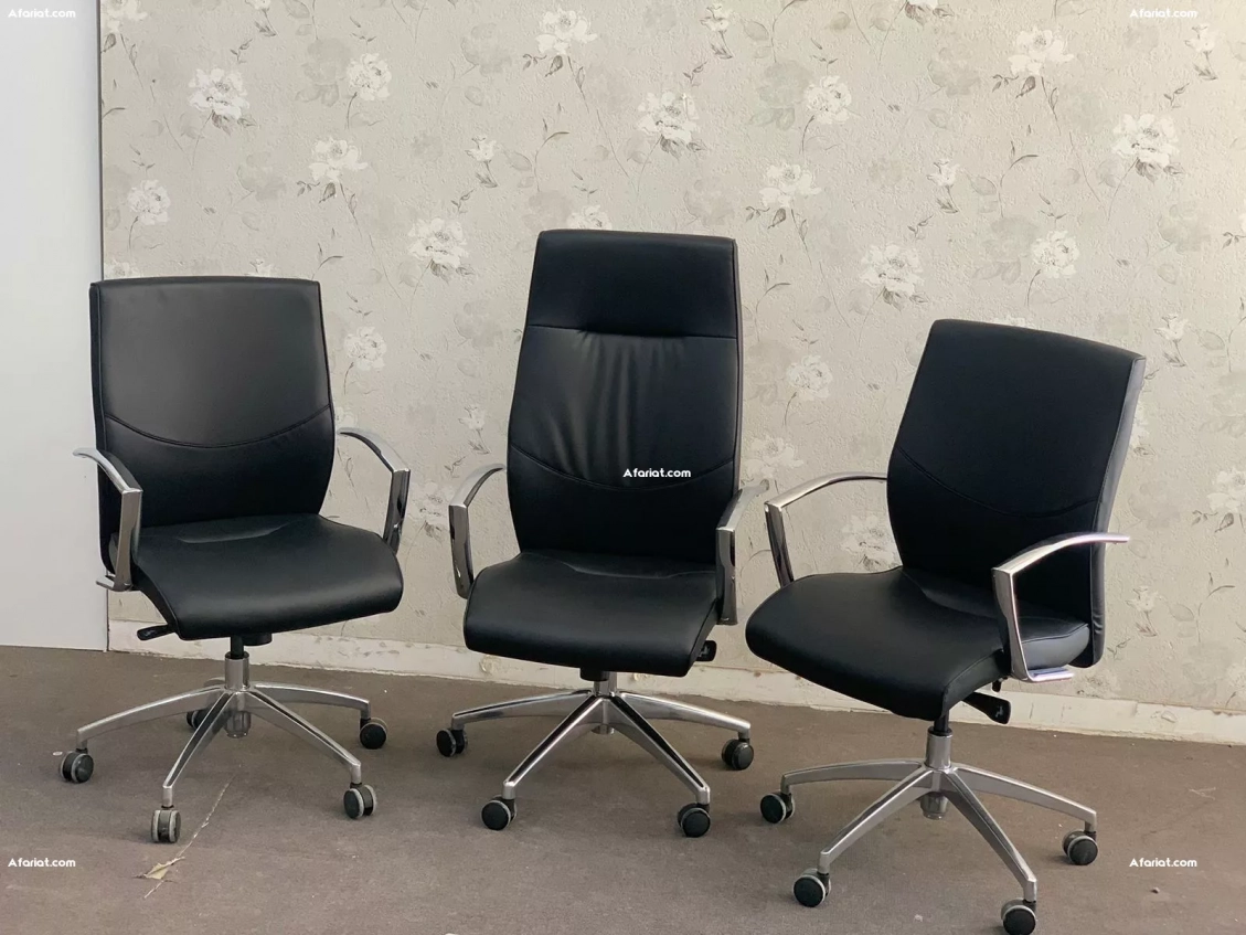 siege direction + deux visiteur