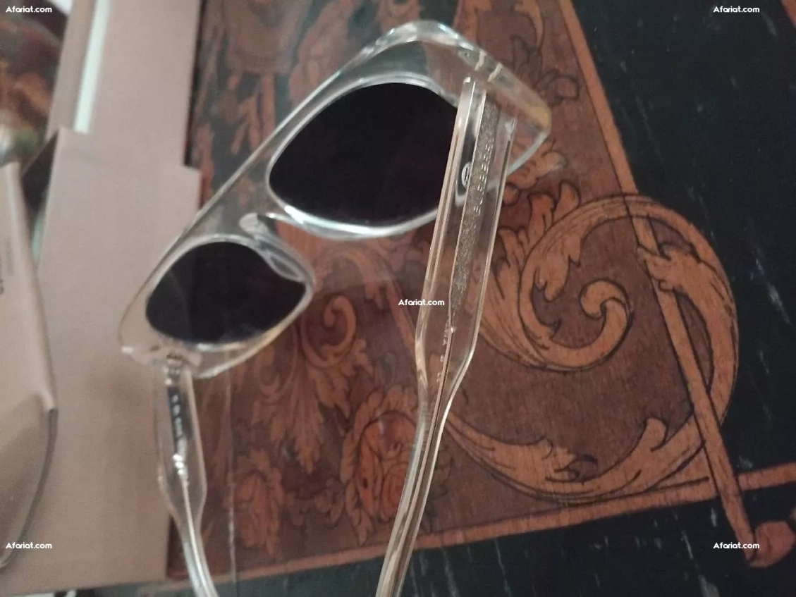 lunettes de soleil pour femme BURBERRY authentique