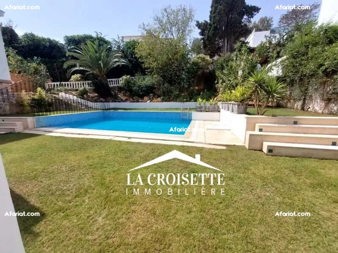 Villa S+3 vue sur mer avec piscine à La Marsa ZVL1551