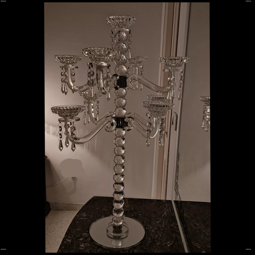 Bougoire en verre de cristal à 8 branches hauteur 70 cm prix 300d