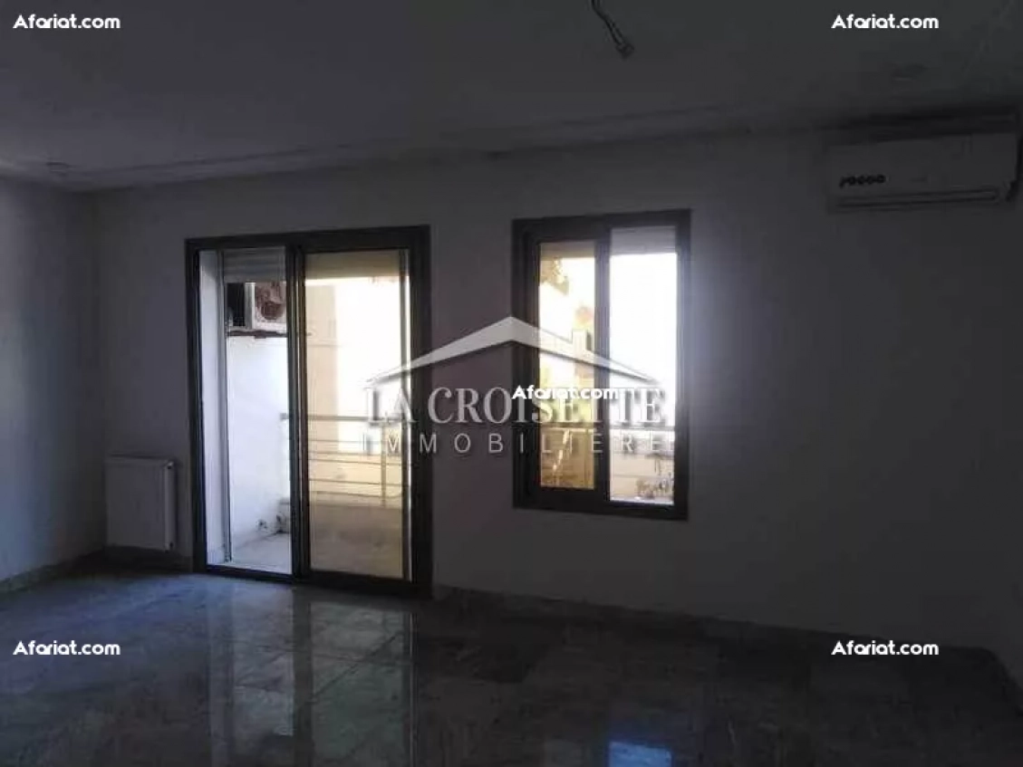 Appartement S+3 à Kheireddine MAL1197