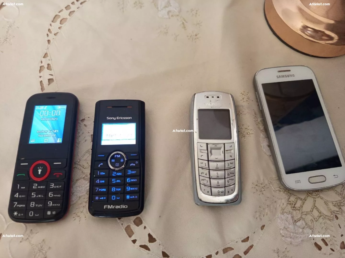 ancien téléphone+accesoire